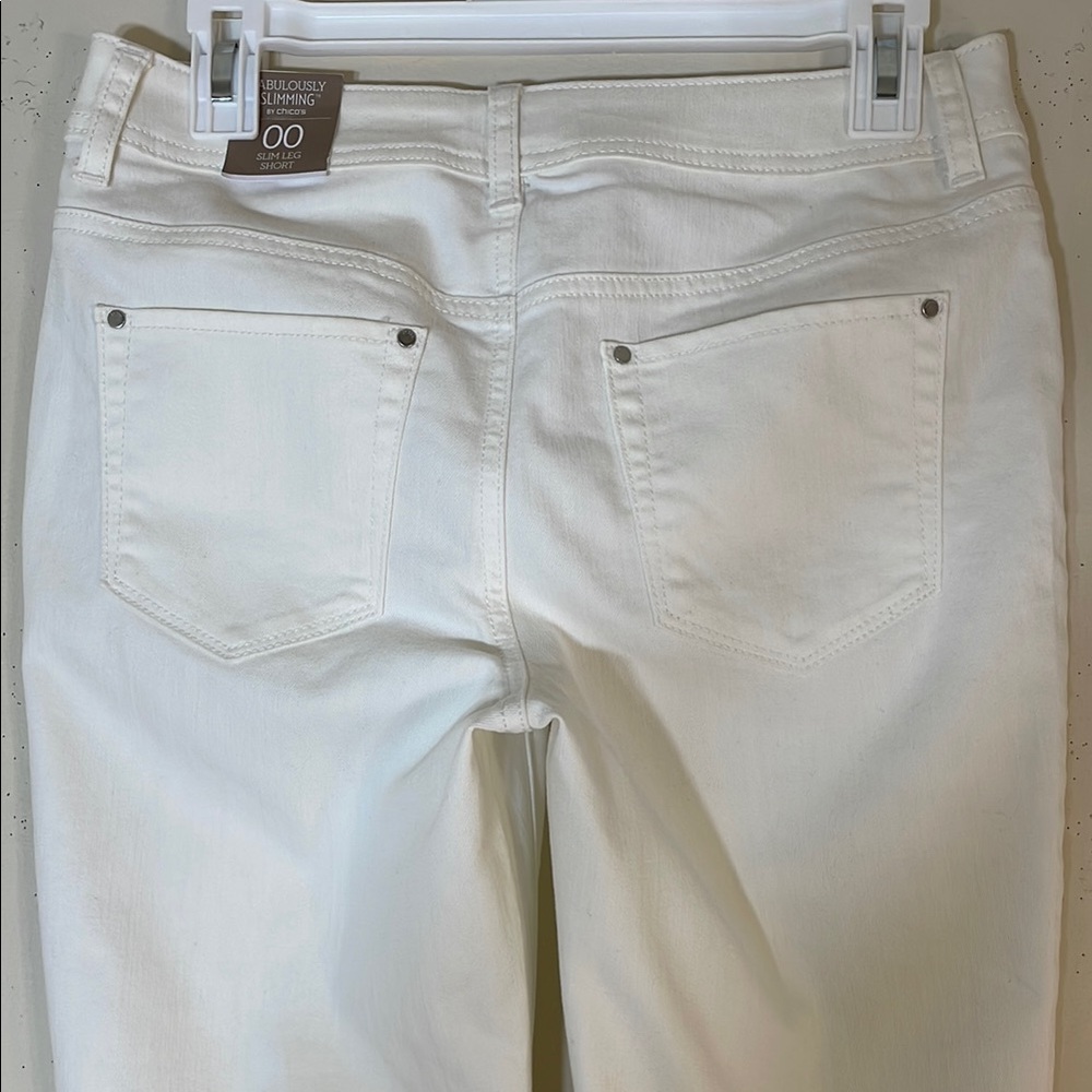 Chico's Fabulously Slimming White Slim Leg Jeans. XS/2(Chico’s 00). NWT. - Picture 9 of 10